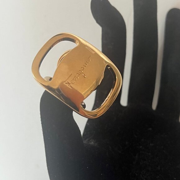 RARE Salvatore Ferragamo Vara Gold Tone Timeless Chic Scarf Ring NWOT - Picture 2 of 5